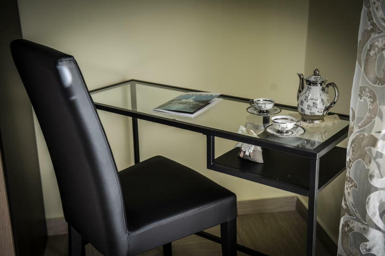 Le Fontane Del Re Bed & Breakfast Касерта Екстериор снимка
